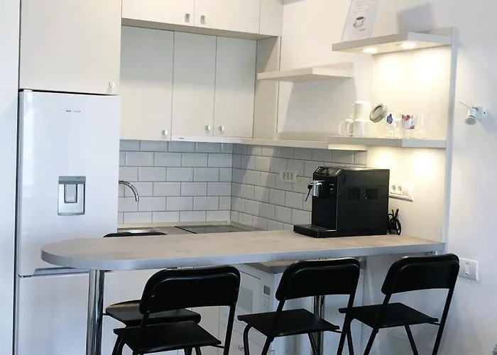 Διαμέρισμα Mamaia's Minimalist Loft *