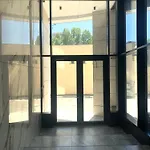 Mamaia's Minimalist Loft Mamaia